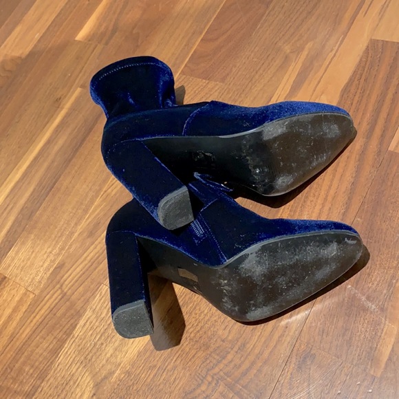 Blue velvet high heel ankle boots - Picture 4 of 4